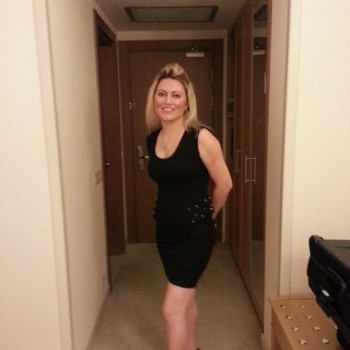 Profil de Lylla, 39 ans, Cougar sex à Tscherlach (Saint-Gall)